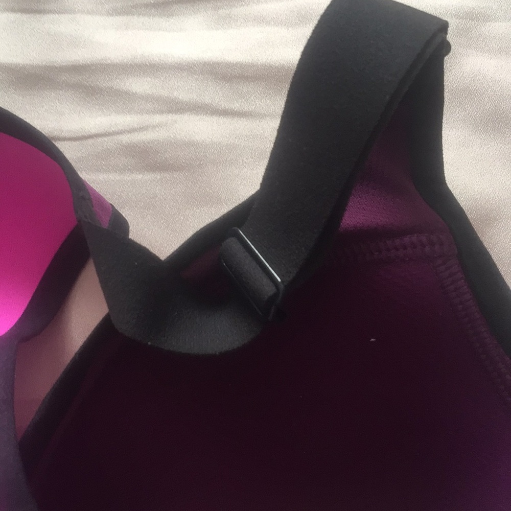 Victoria's Secret sports bra - Picture 5 of 6